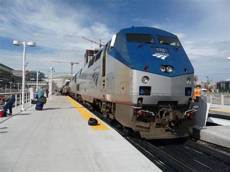 amtrak train to st louis.